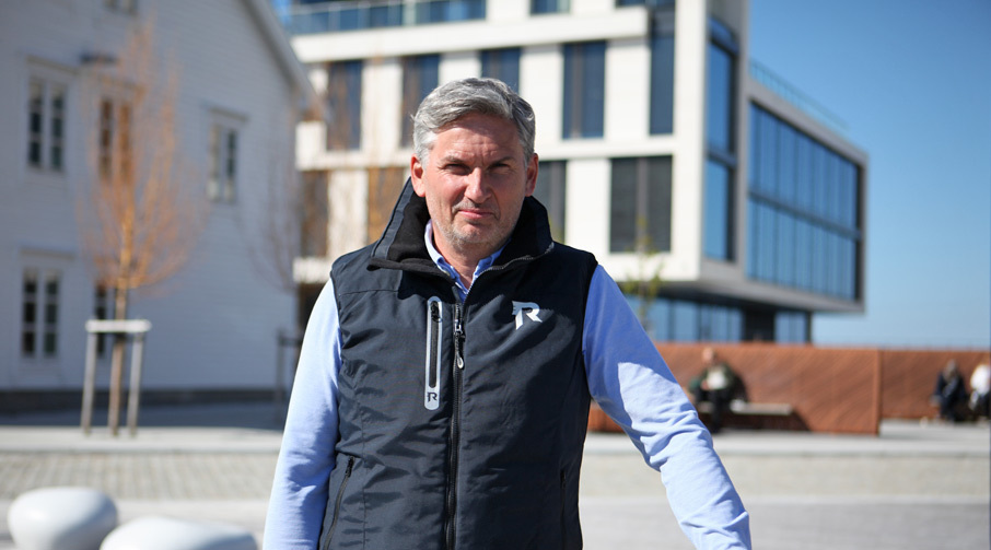 Peter Harald Aakre, sjefen for Aalesund Protective Wear AS.