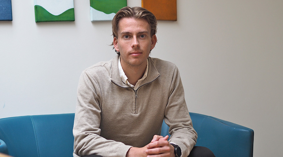 Andreas Olsen er fagansvarlig Betaling og dagligbank i Sparebanken Møre.